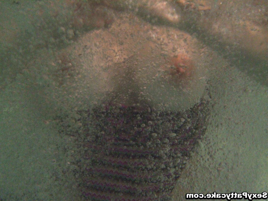 16P Big boob blonde teen Patty naked underwater