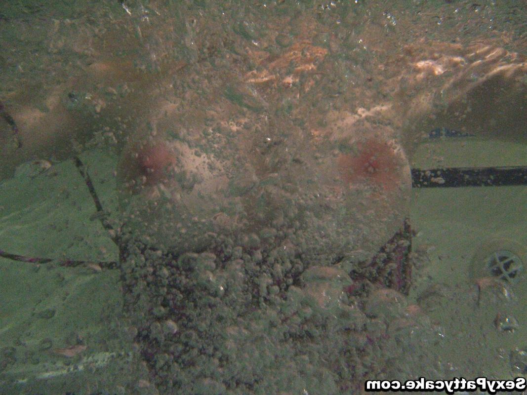 16P Big boob blonde teen Patty naked underwater