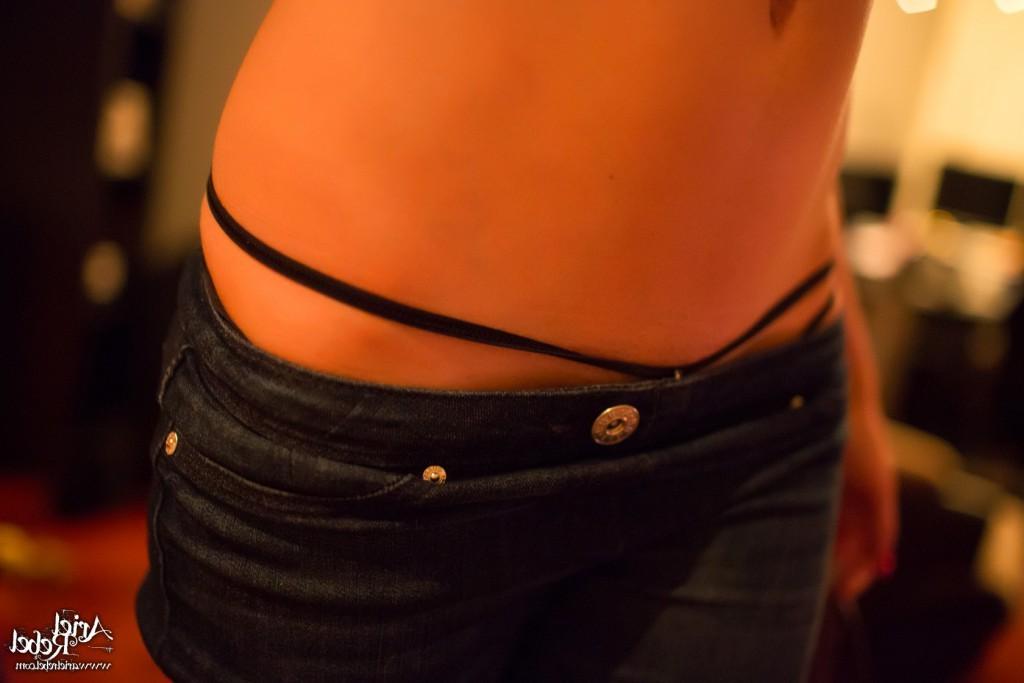 16P Cute amateur teen selfshots