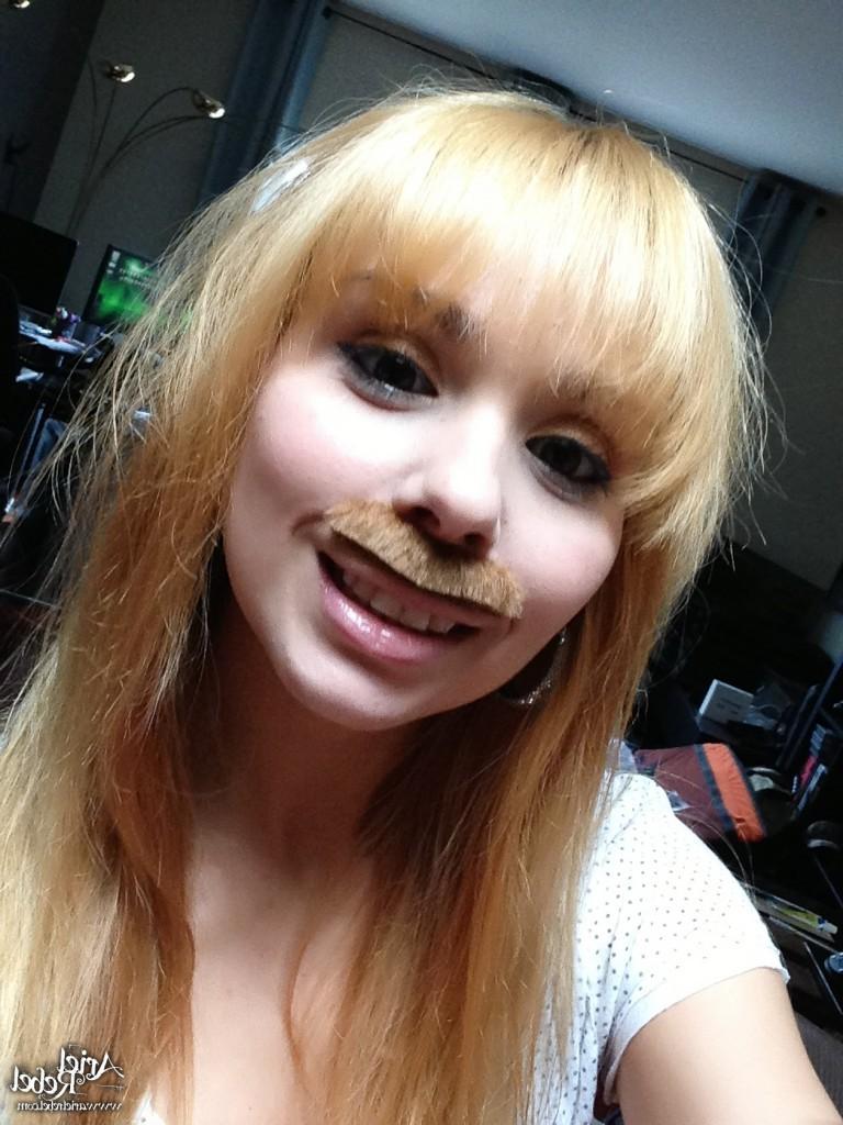 16P Cute amateur teen selfshots