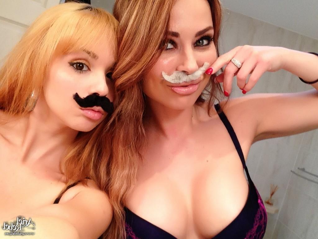 16P Cute amateur teen selfshots