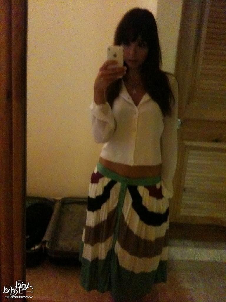 16P Cute amateur teen selfshots