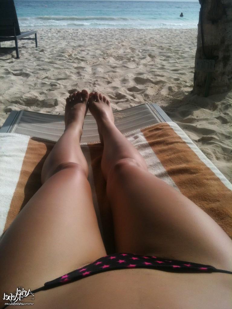 16P Cute amateur teen selfshots