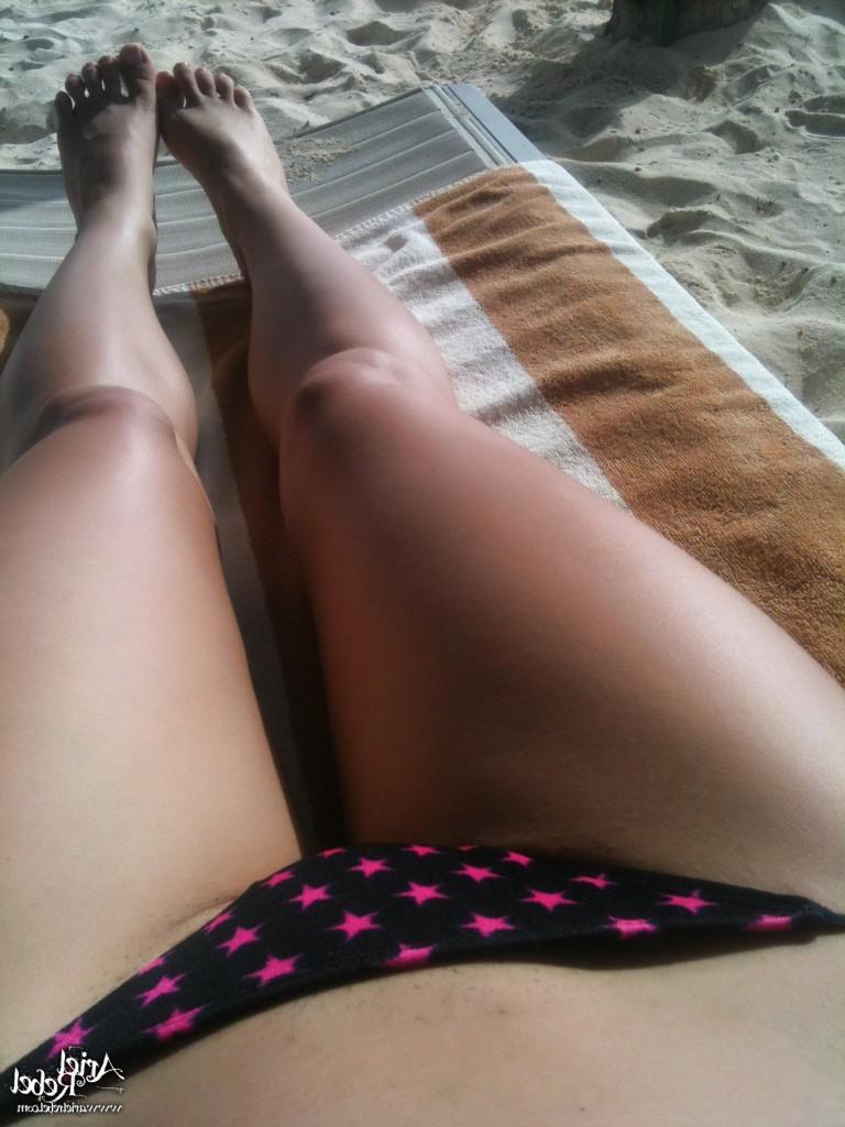 16P Cute amateur teen selfshots
