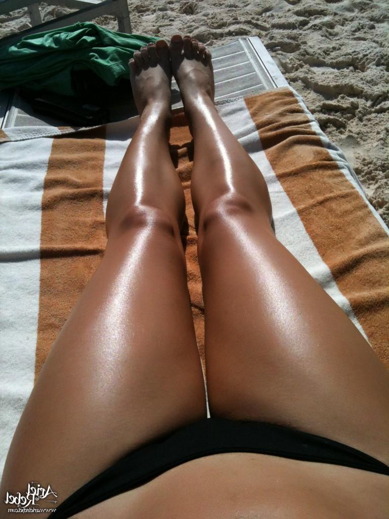 16P Cute amateur teen selfshots