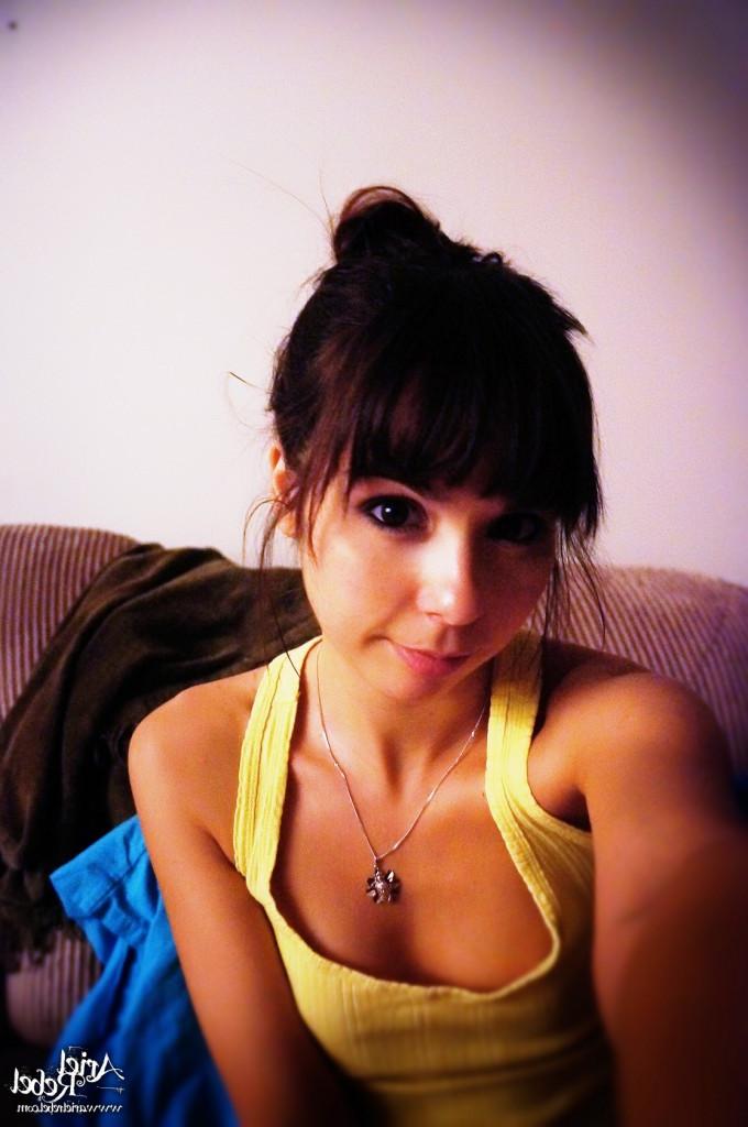 16P Cute amateur teen selfshots
