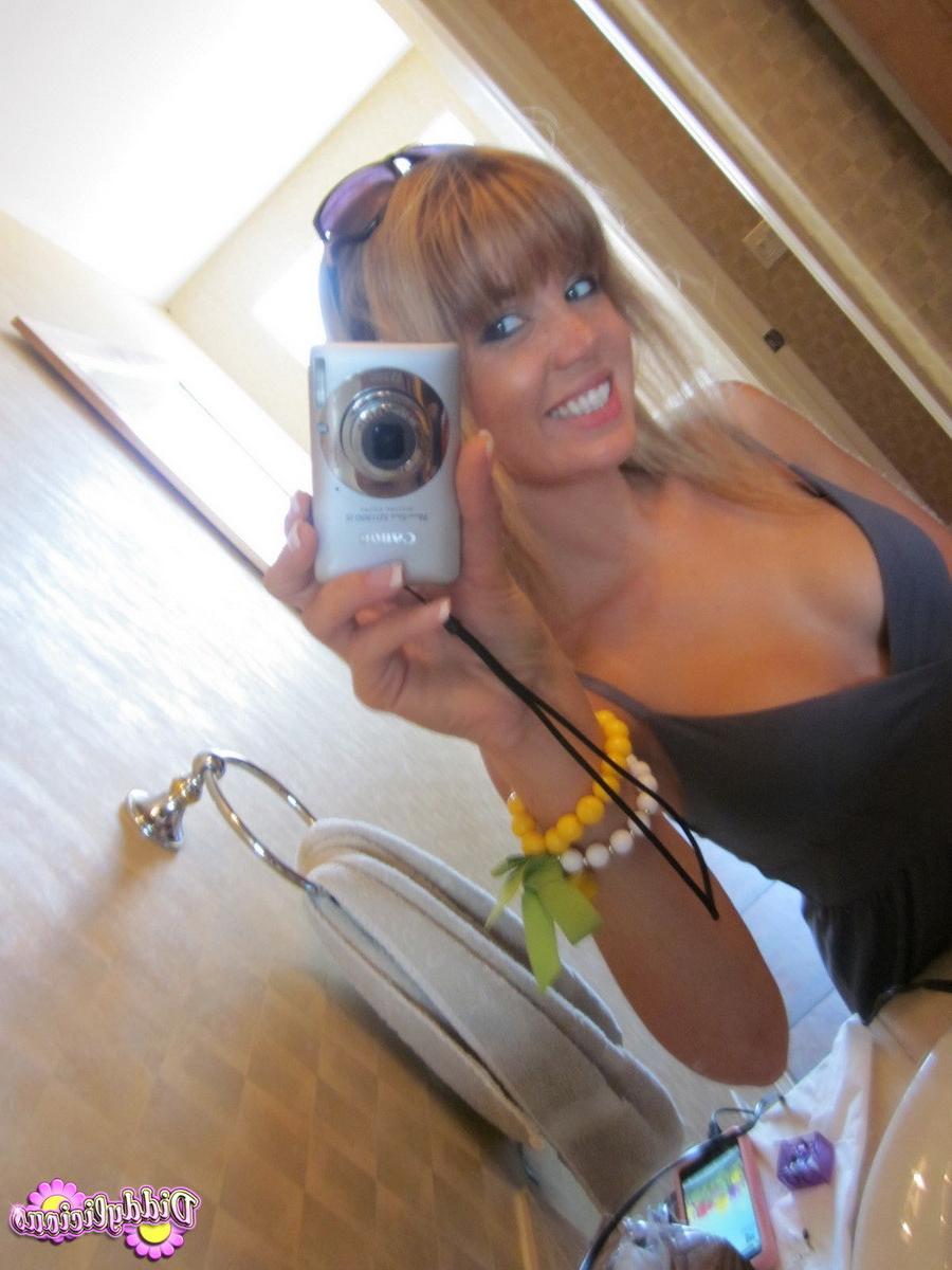 20P Cute amateur teen girl teasing in mirror