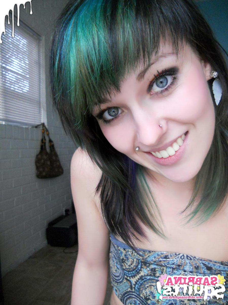 16P Amateur teen slut selfshots