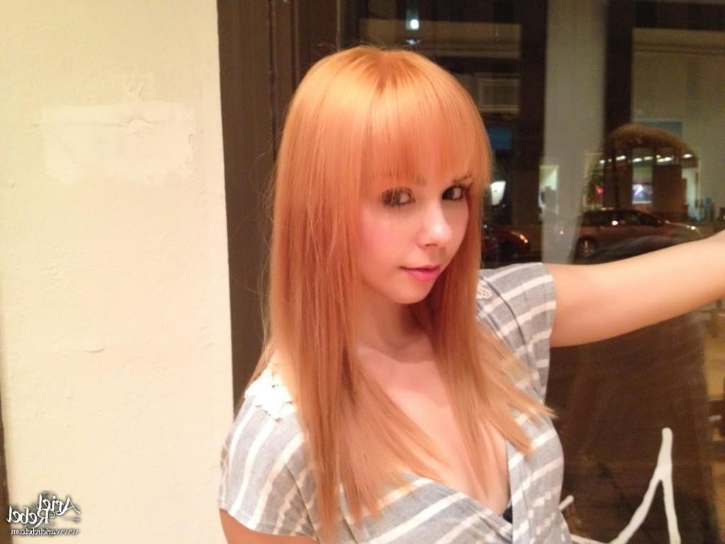 16P Cute amateur teen selfshots