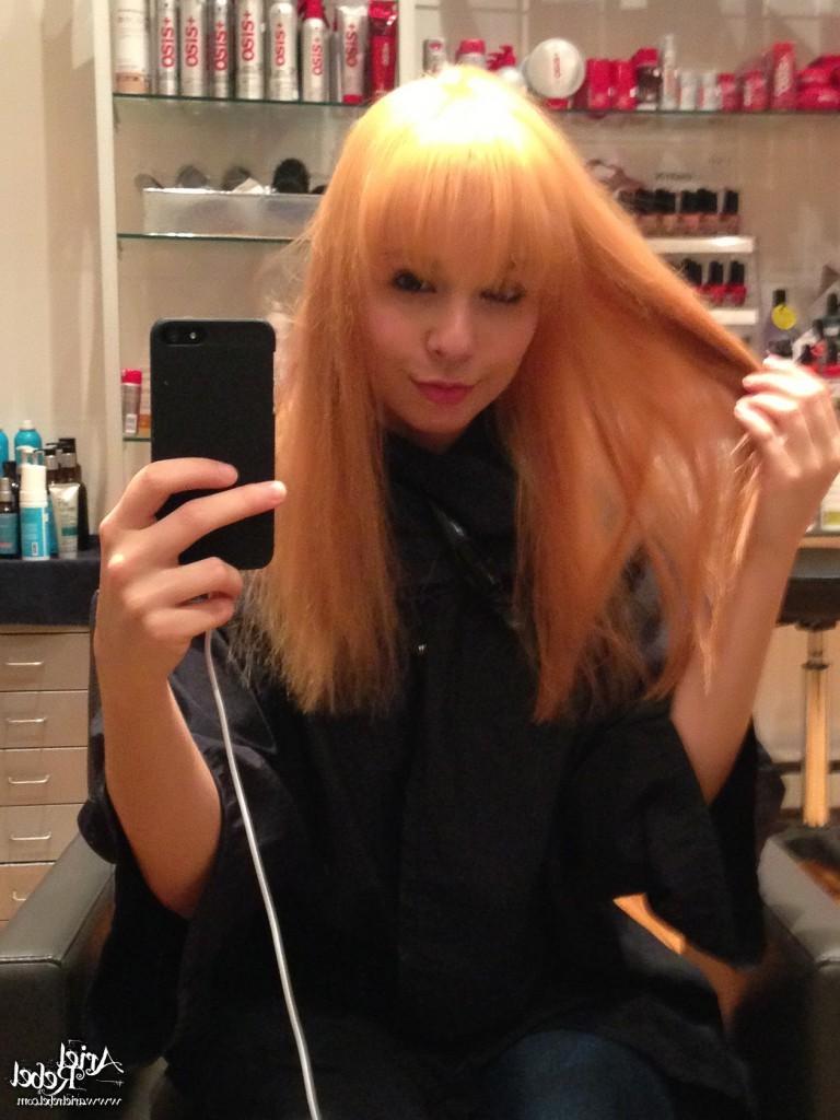 16P Cute amateur teen selfshots