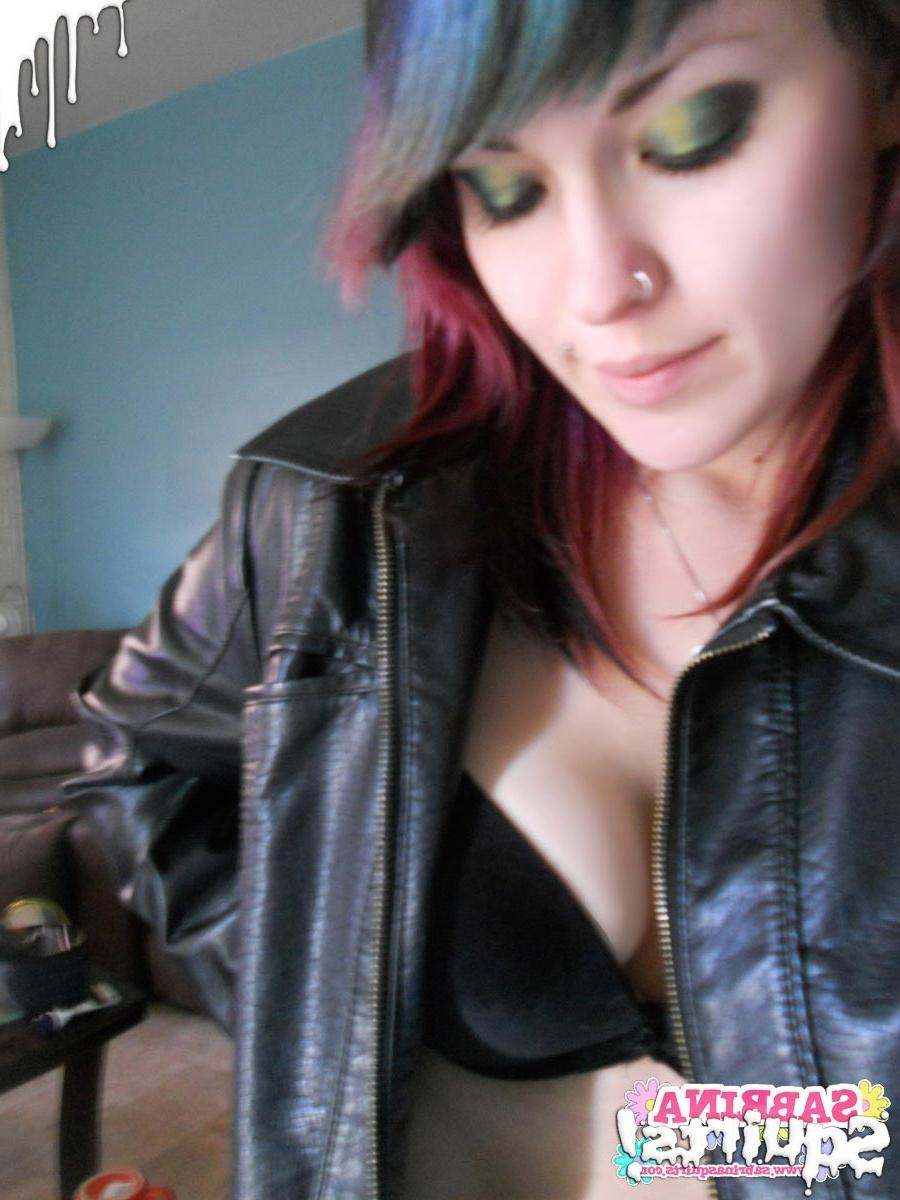 16P Amateur teen slut selfshots