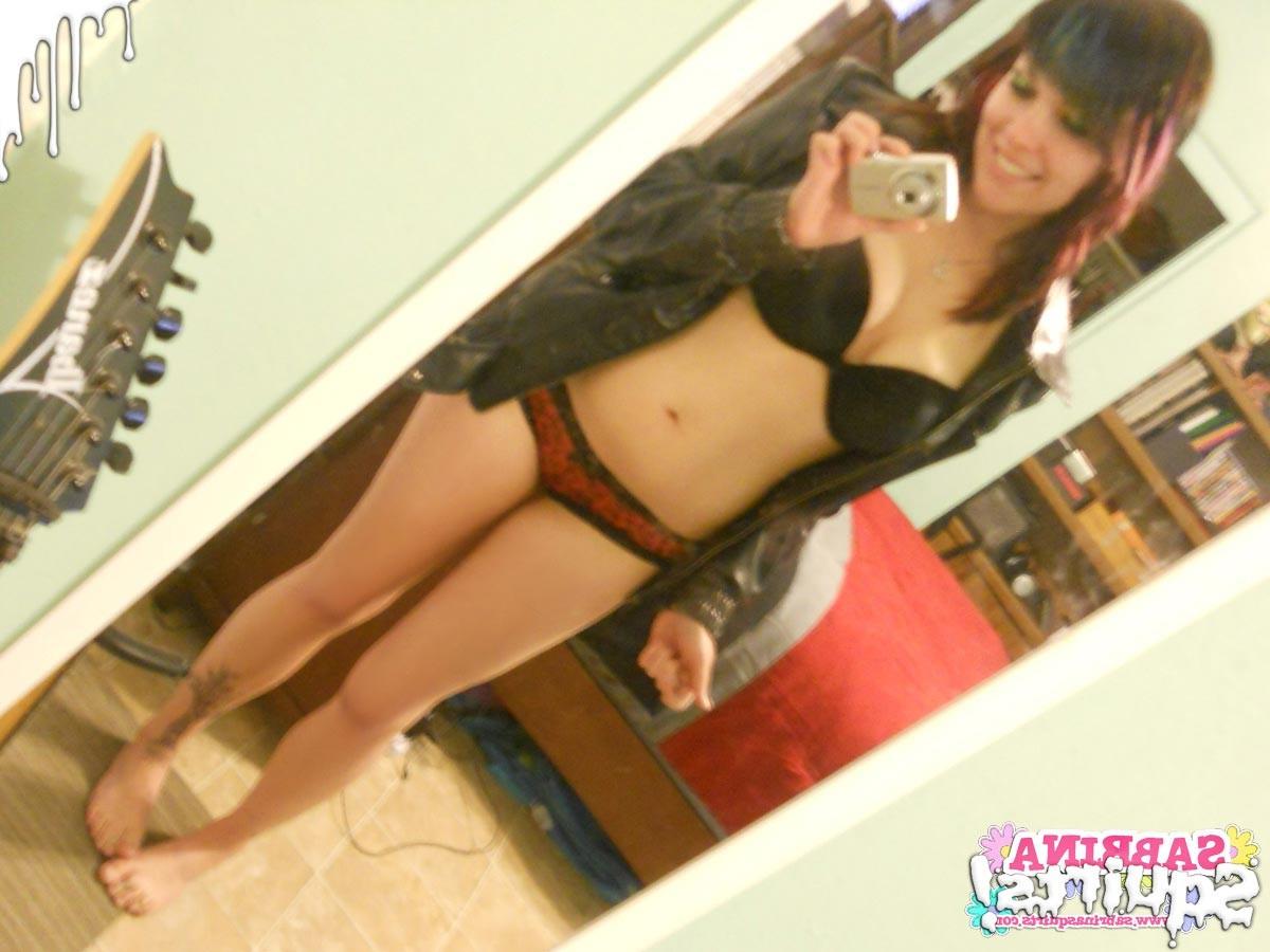 16P Amateur teen slut selfshots