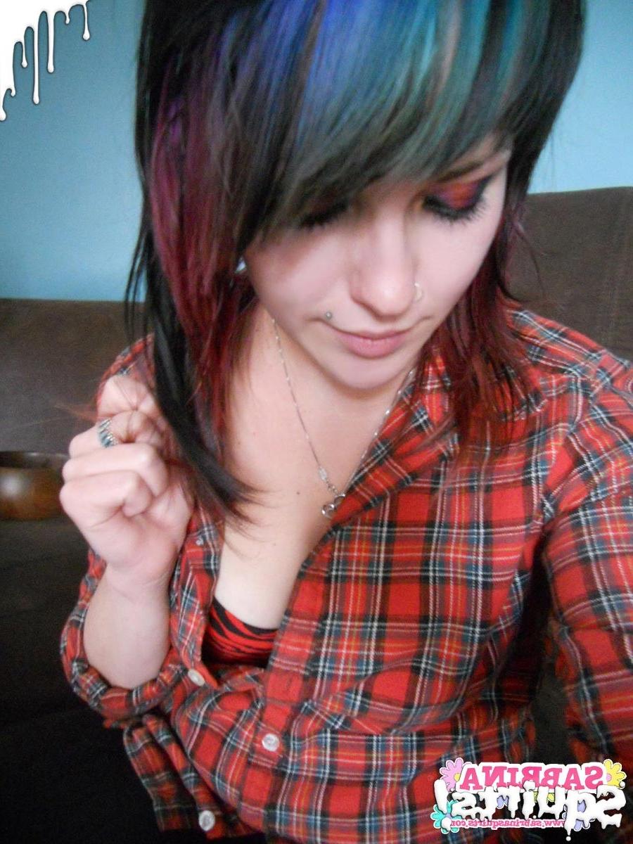 16P Amateur teen slut selfshots