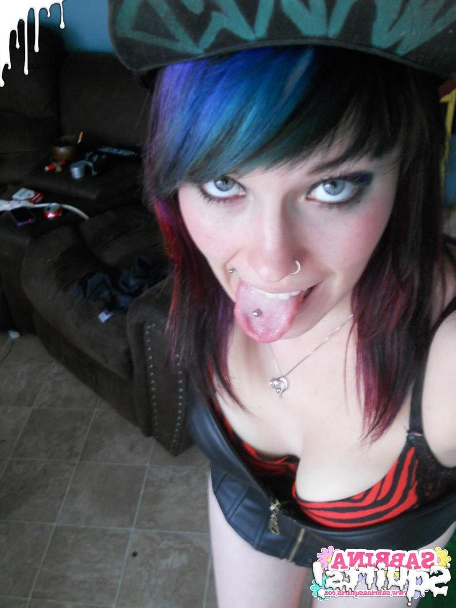 16P Amateur teen slut selfshots