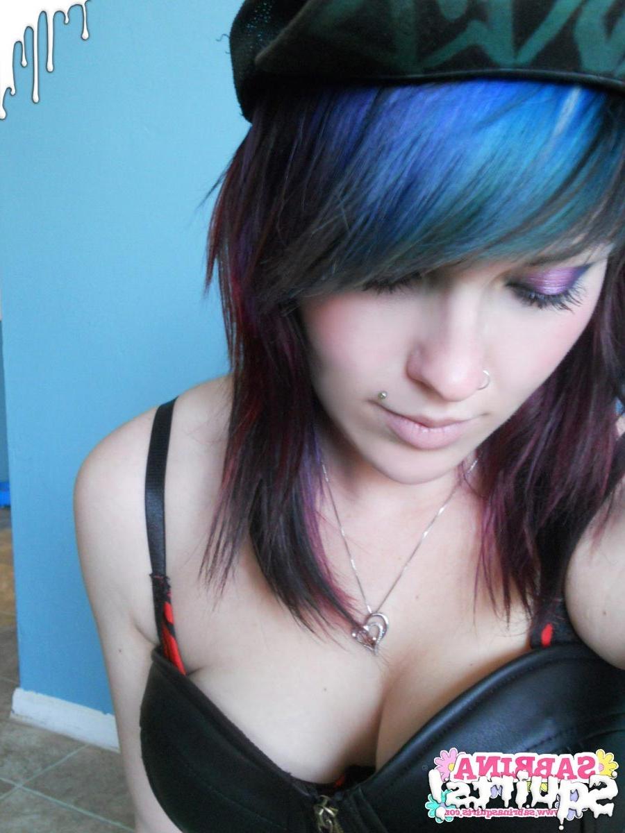 16P Amateur teen slut selfshots