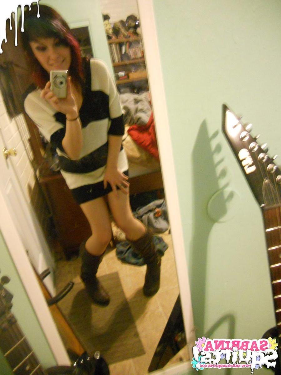 16P Amateur teen slut selfshots