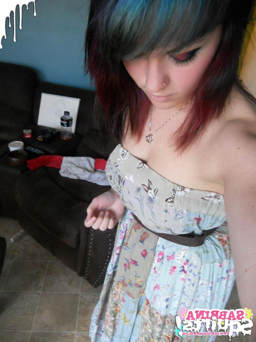 16P Amateur teen slut selfshots