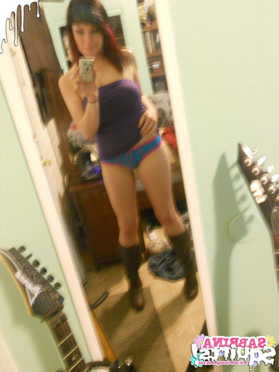 16P Amateur teen slut selfshots