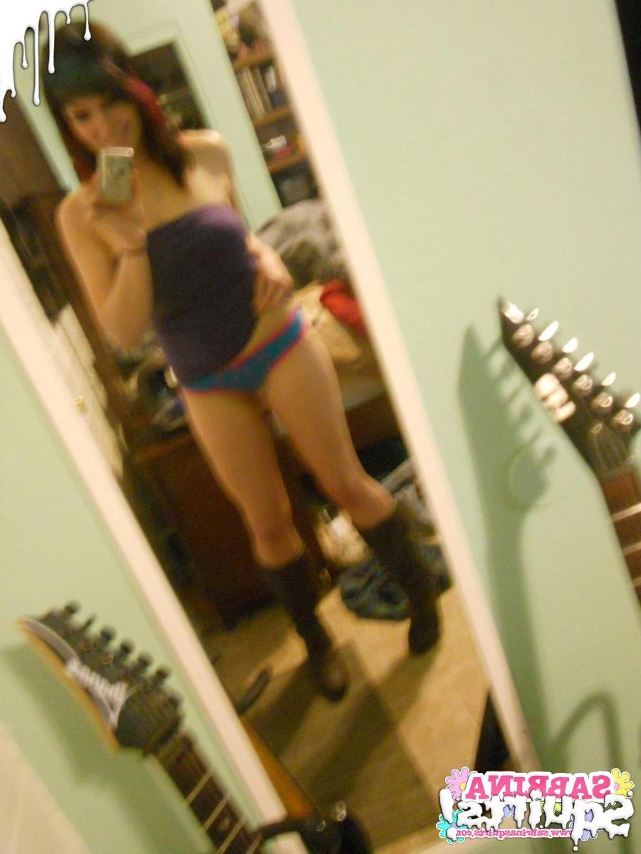 16P Amateur teen slut selfshots