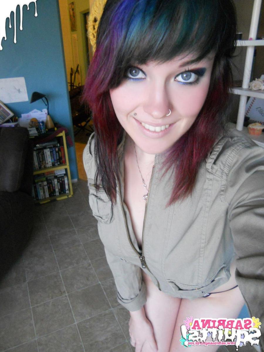 16P Amateur teen slut selfshots