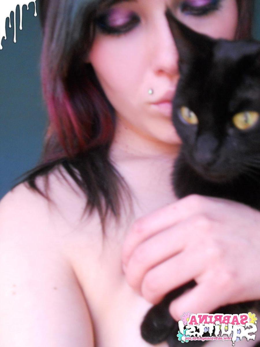 16P Amateur teen slut selfshots