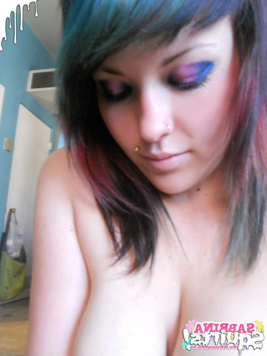 16P Amateur teen slut selfshots