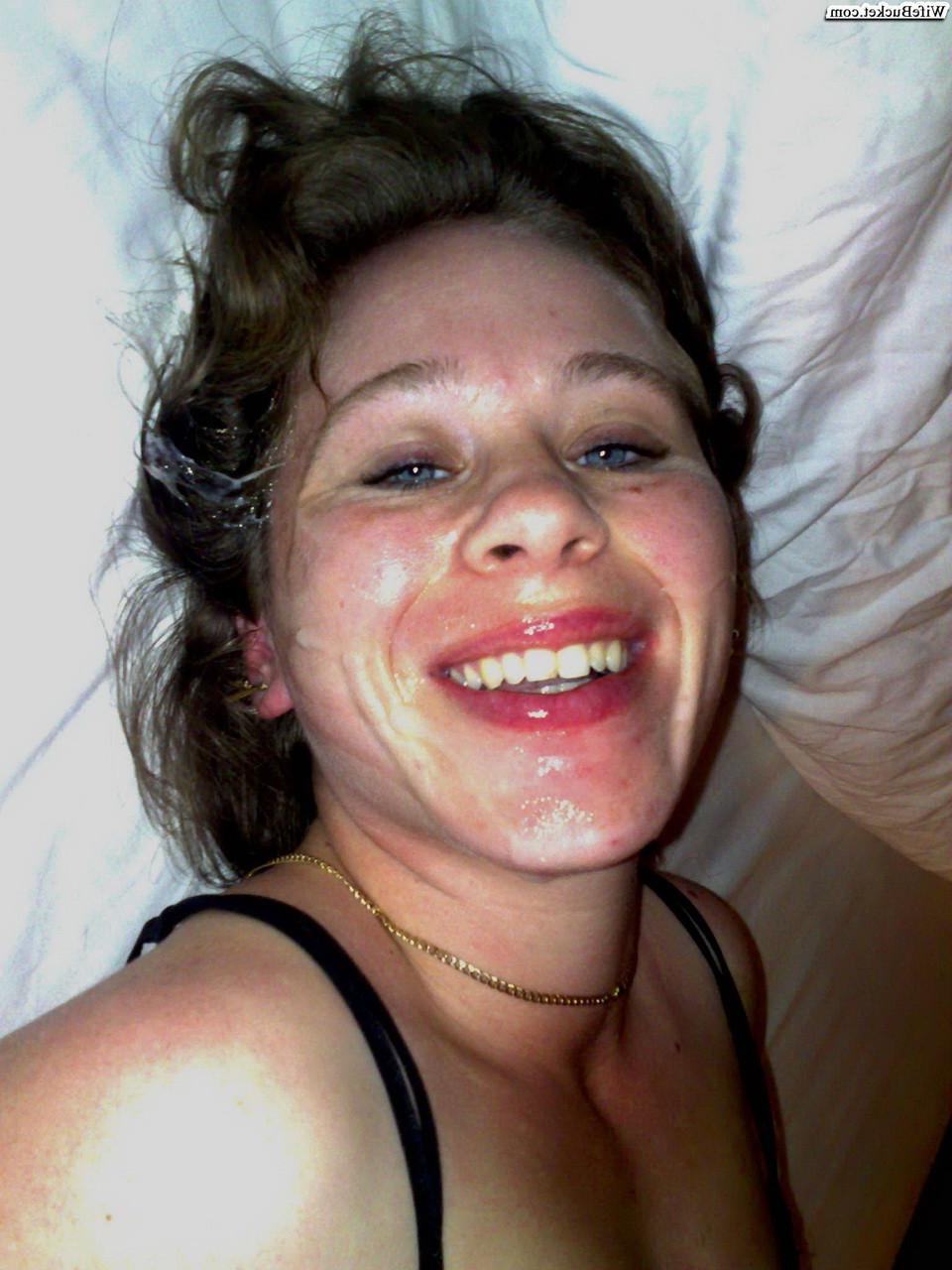 16P Amateur MILF cock suckers