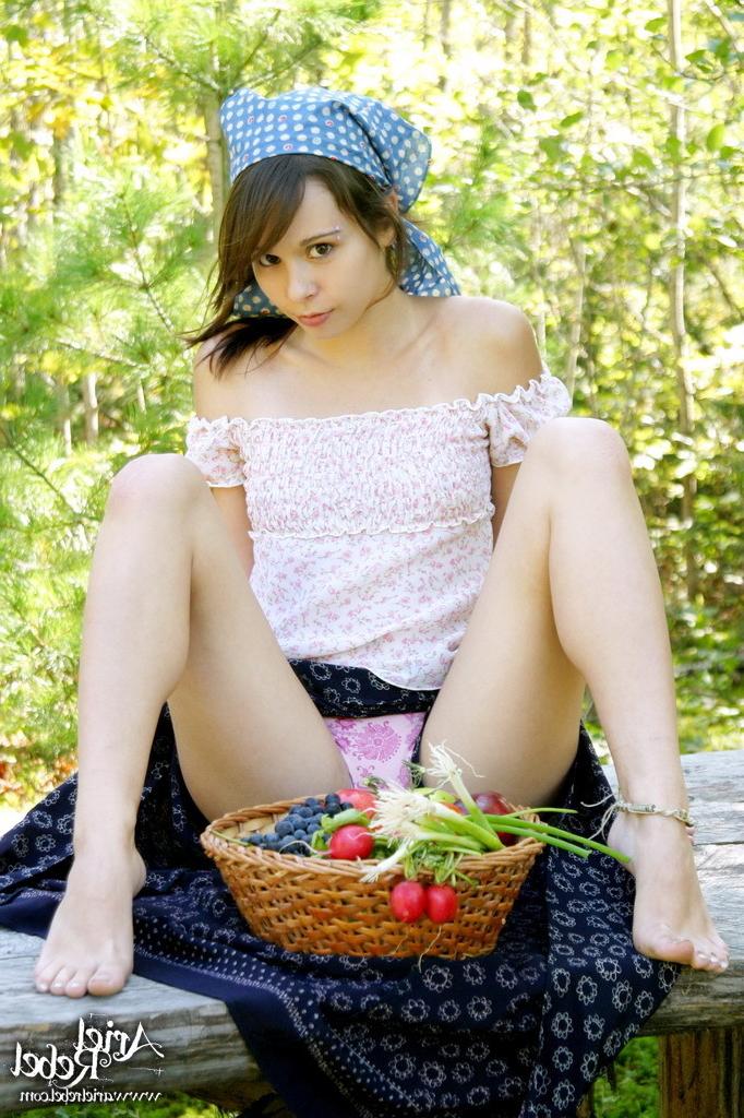 15P Ariel Rebel is the cutest amateur teen