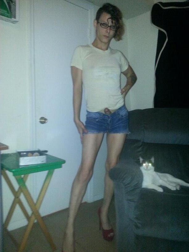 17P Amateur shemale selfies