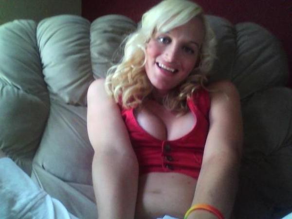 15P Slim amateur shemale