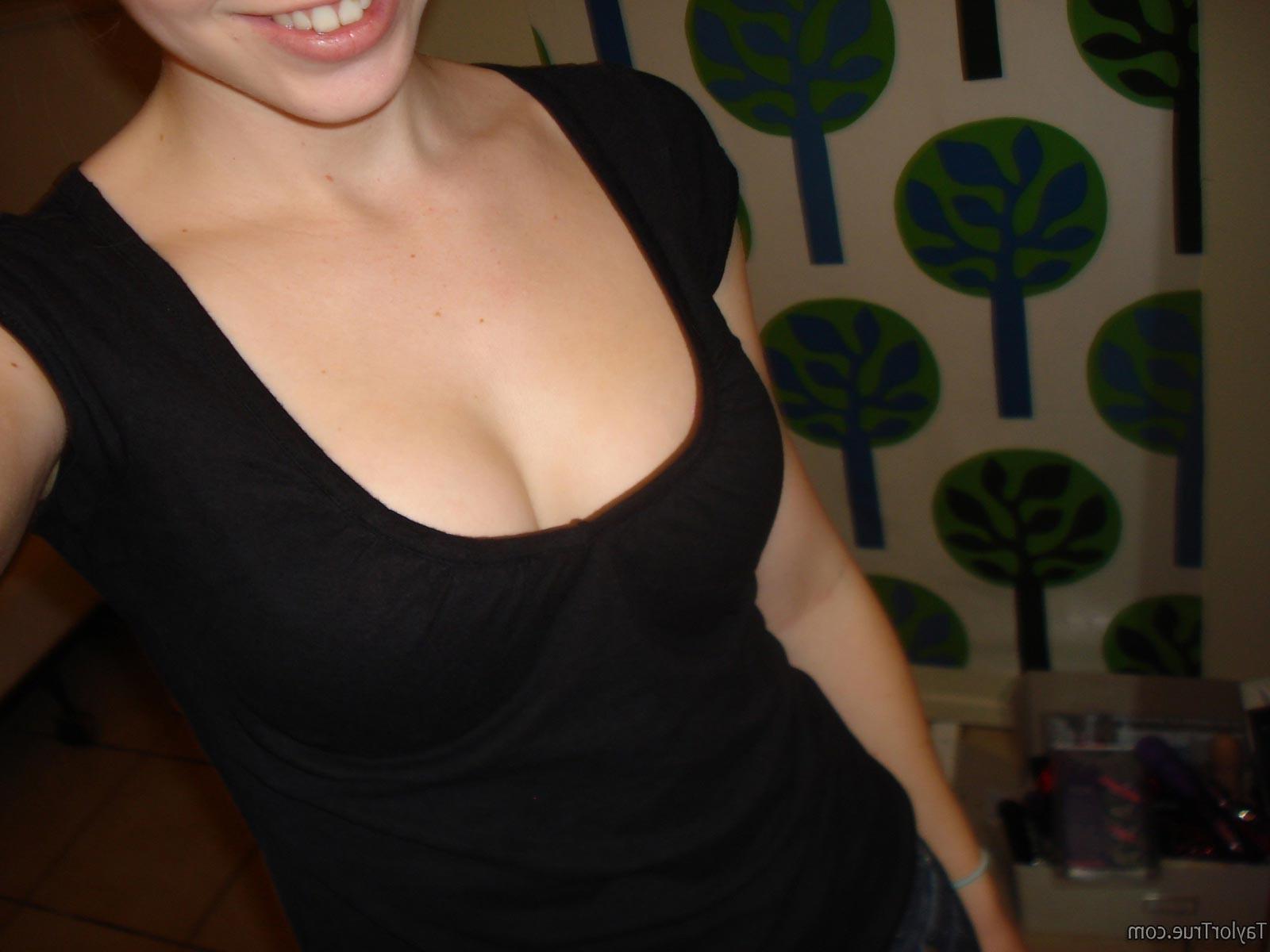 16P Real amateur blonde teen candids