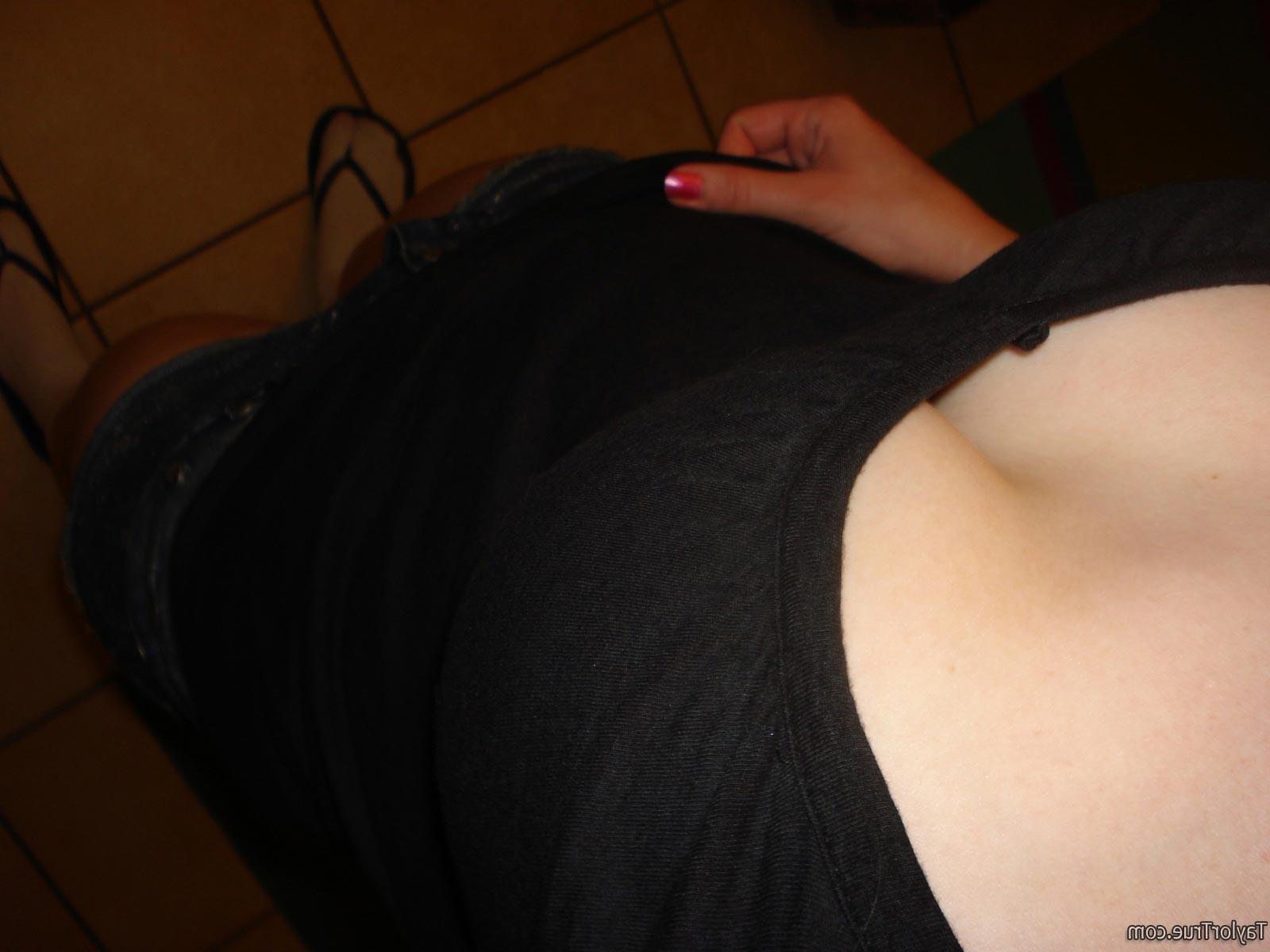 16P Real amateur blonde teen candids