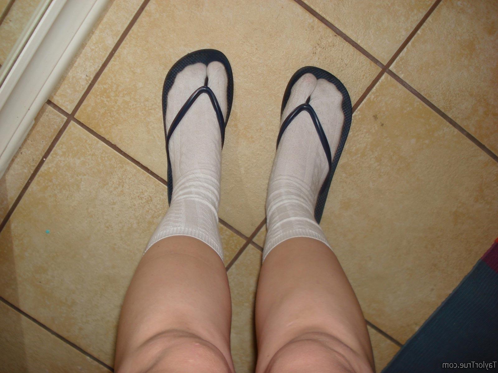 16P Real amateur blonde teen candids