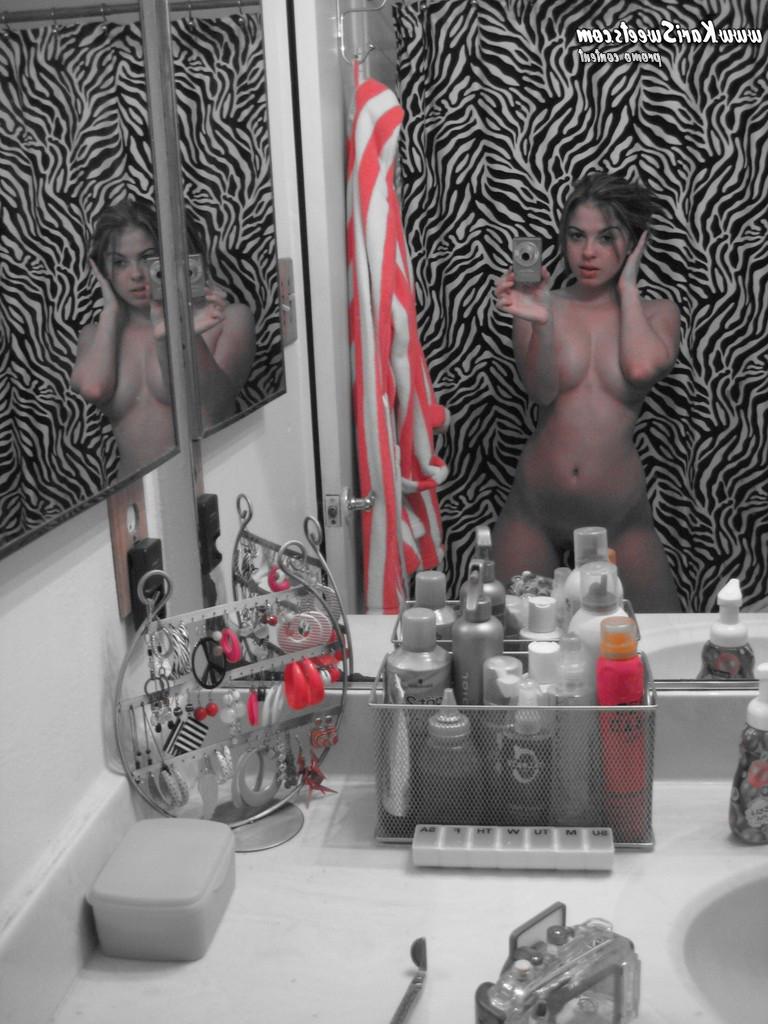 16P Amateur teen selfshot showering