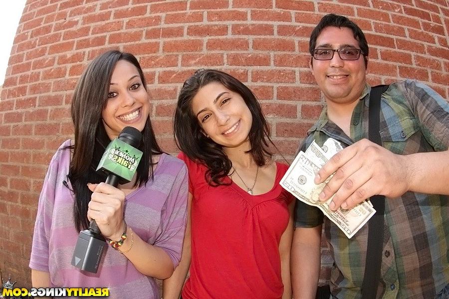 20P Real girl gets naughty for cash