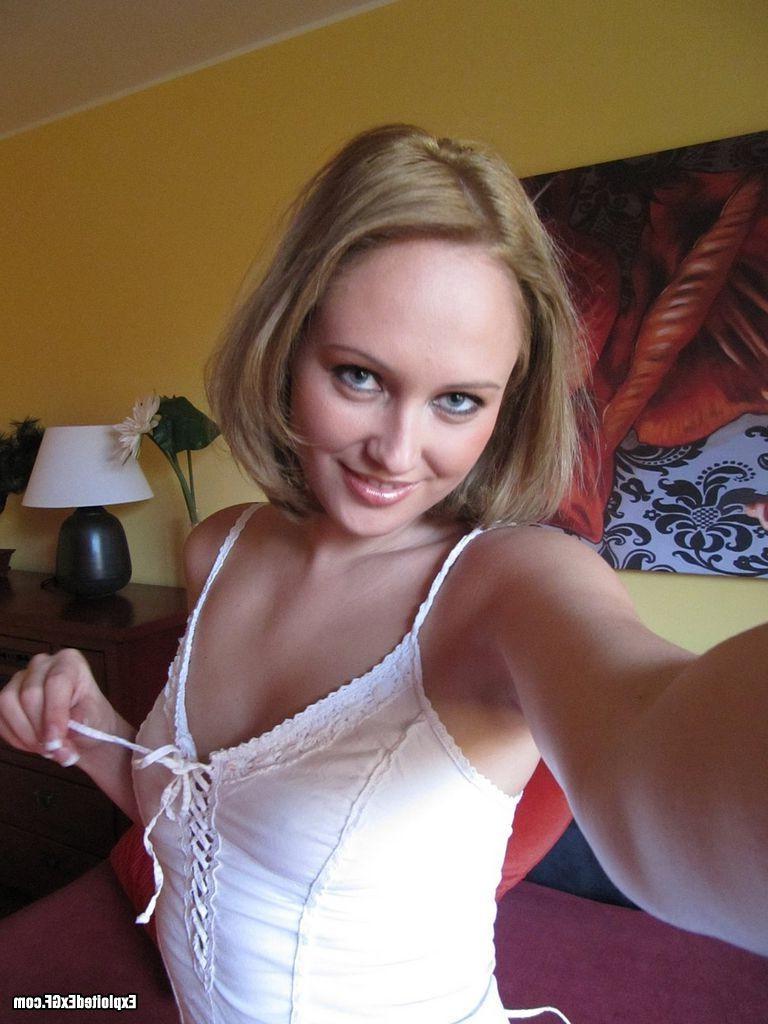 15P Amateur teen sluts showing their hot bodies