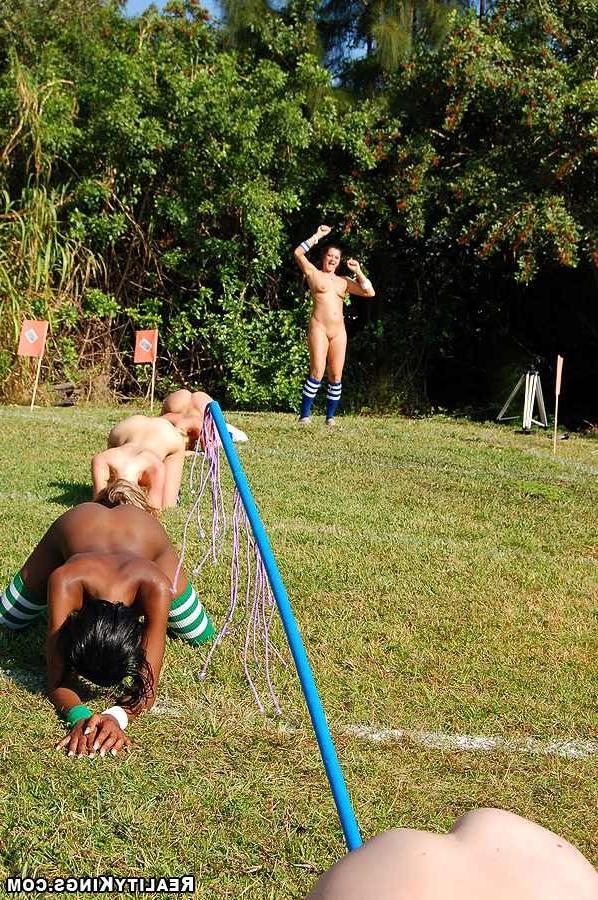 20P Real girl gets naughty for cash