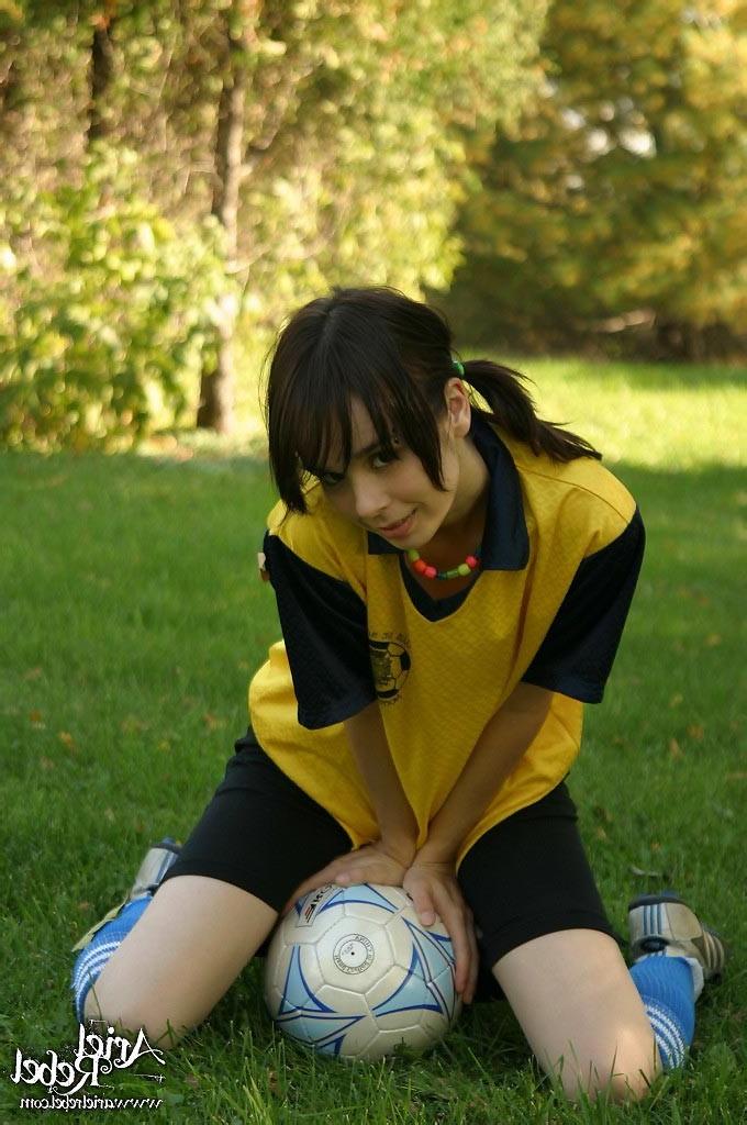 15P Amateur teen playing soccer!
