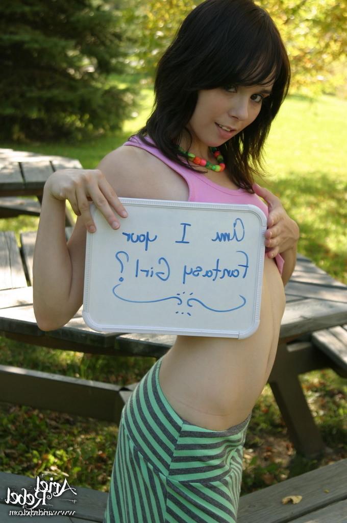 15P Amateur teen poses outside