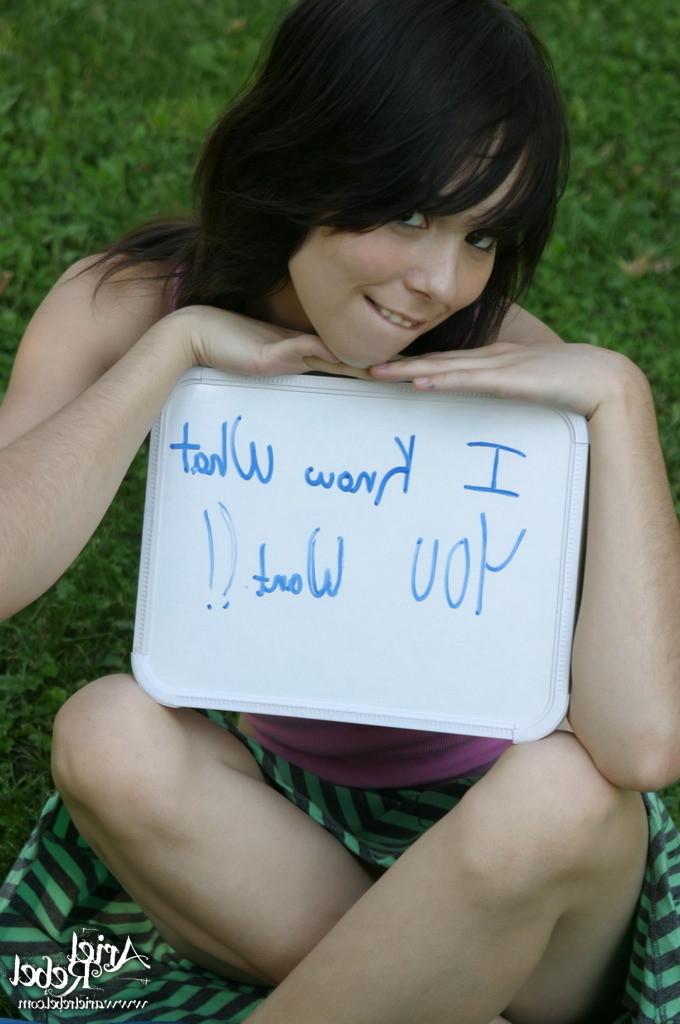 15P Amateur teen poses outside