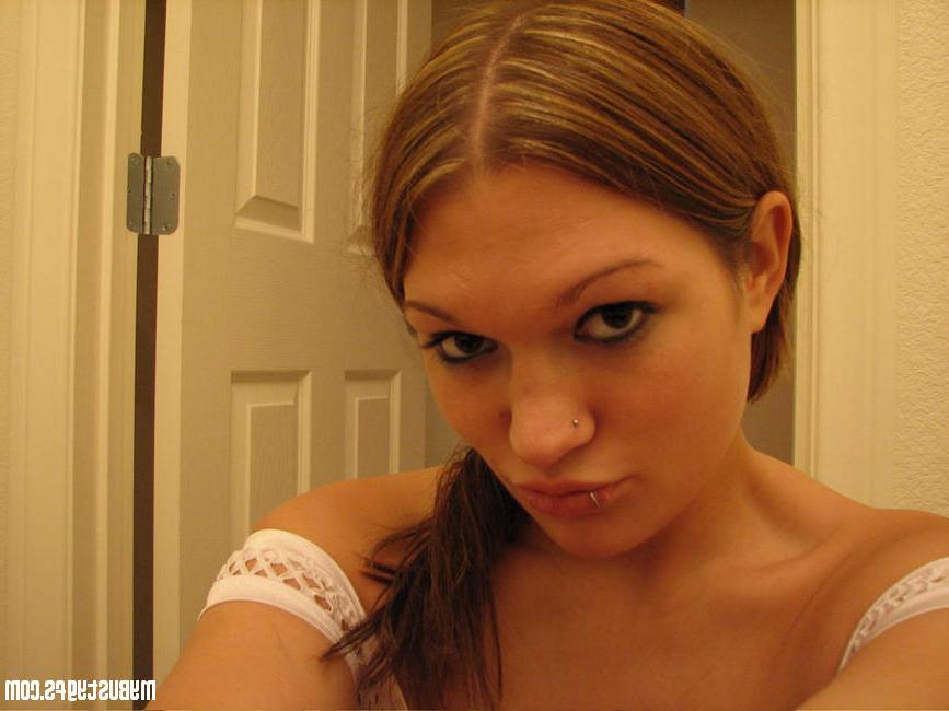 15P Big tits ex gfs show tits and ass for the camera gallery 1