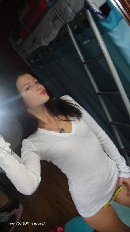 14P Sexy amateur teen selfshooting in her bedroom
