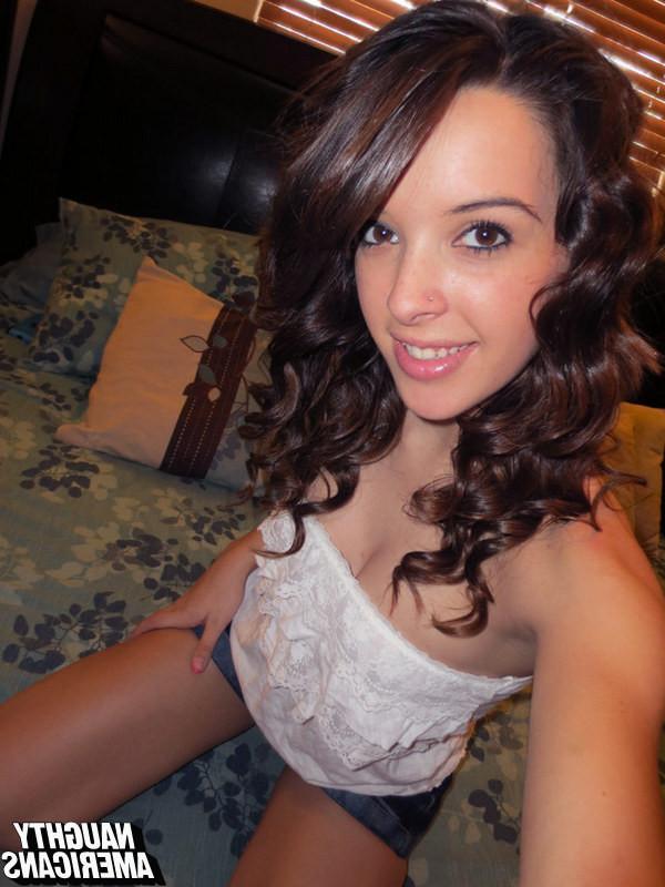 12P Sweet Petite Amateur Teen Natalie Heart Homemade Sex