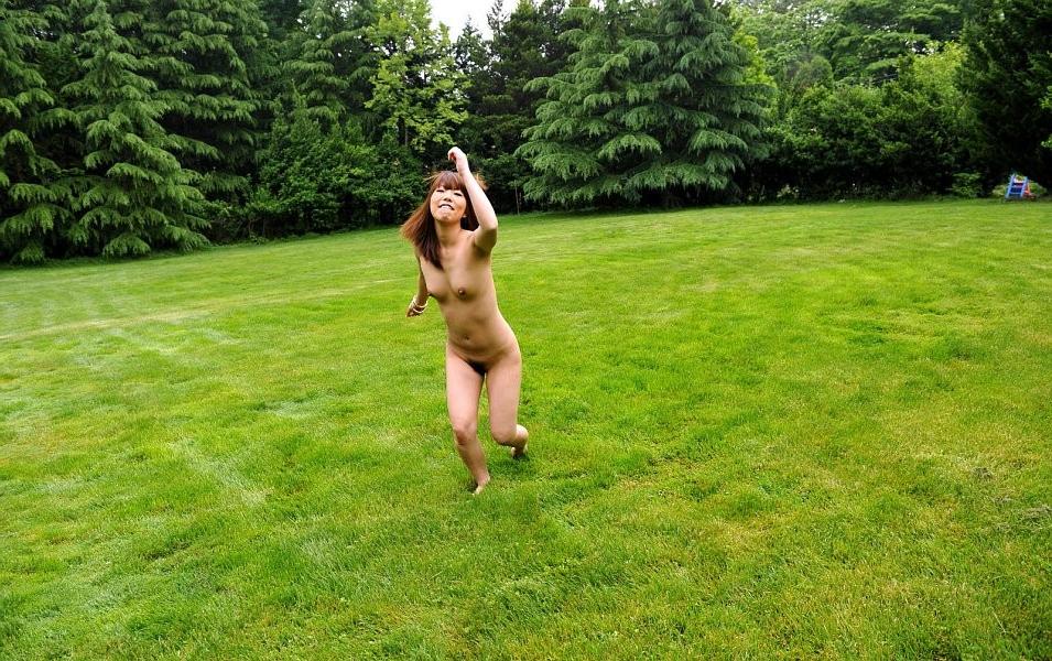 16P Youzc nude Asian teen enjoys showing off her perfect body outsid