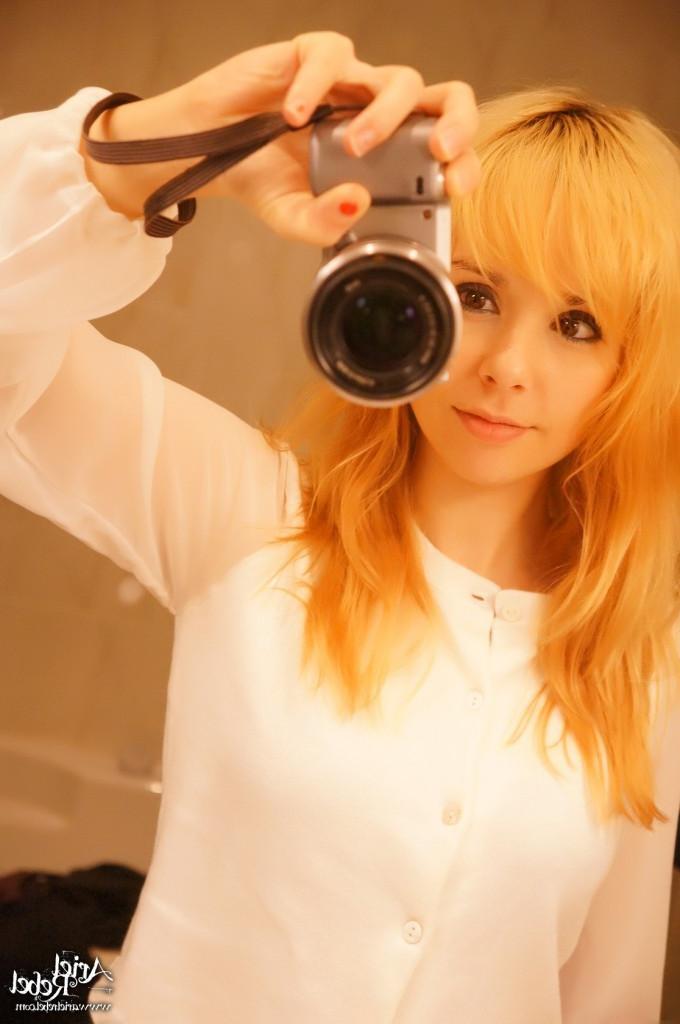 16P Cute amateur teen selfshots