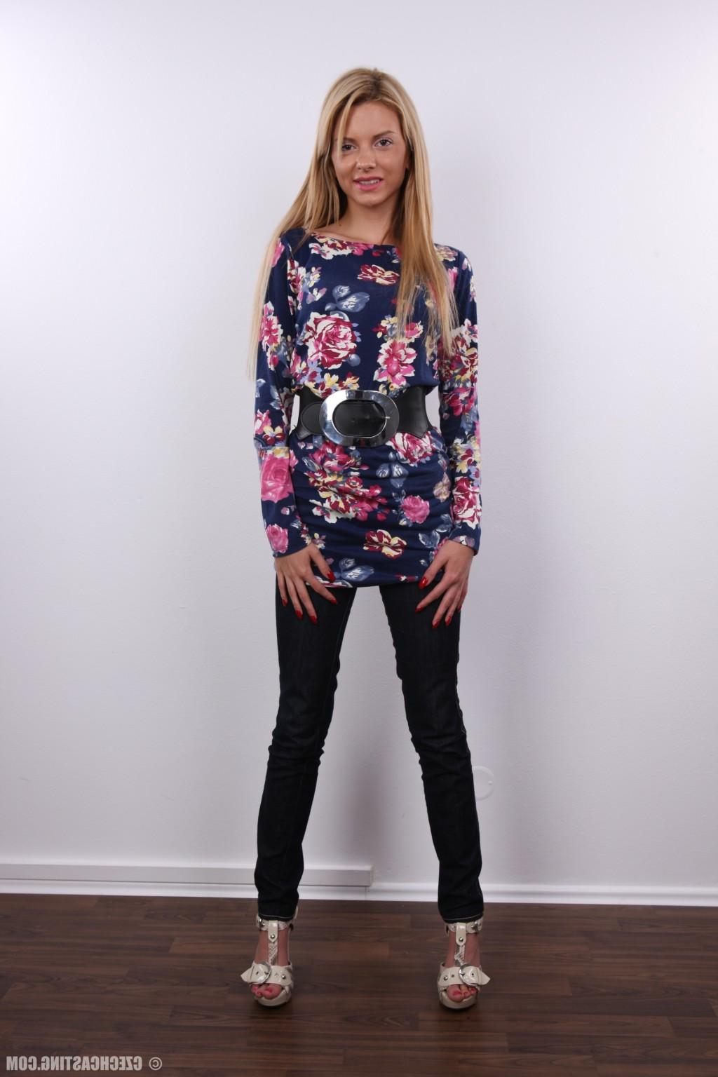 16P Czech Casting Anastasia 2734