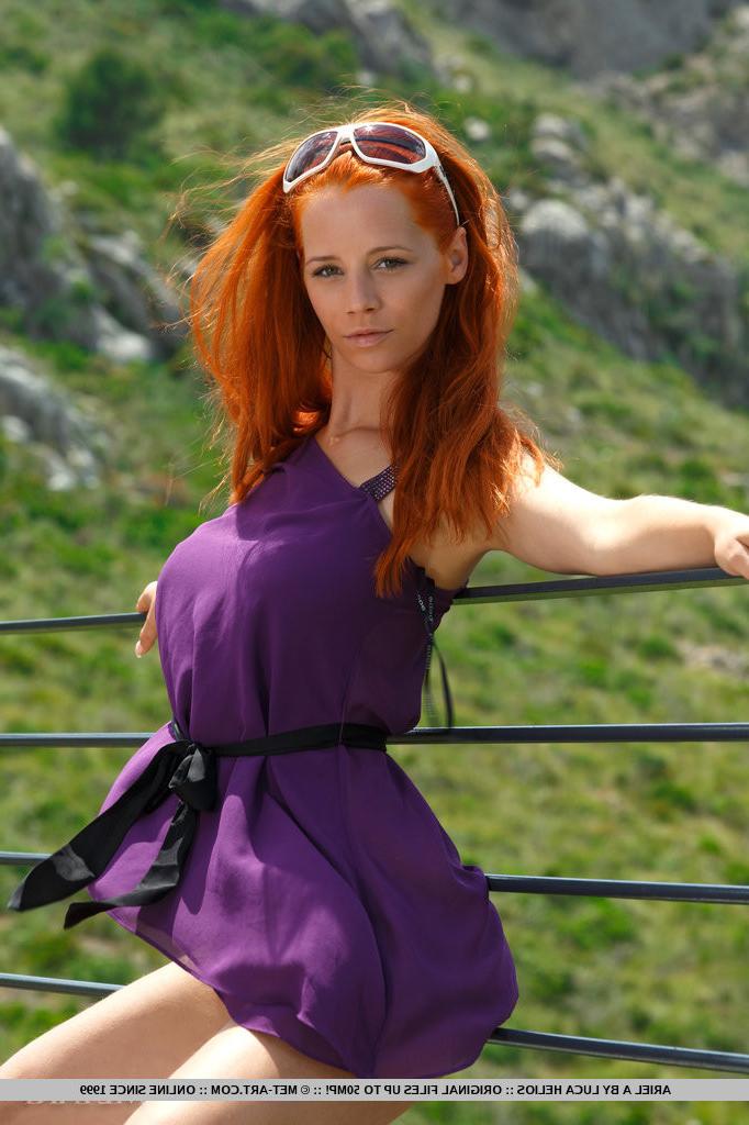 18P Redhead Cutie Shows her perfect body outdoors!