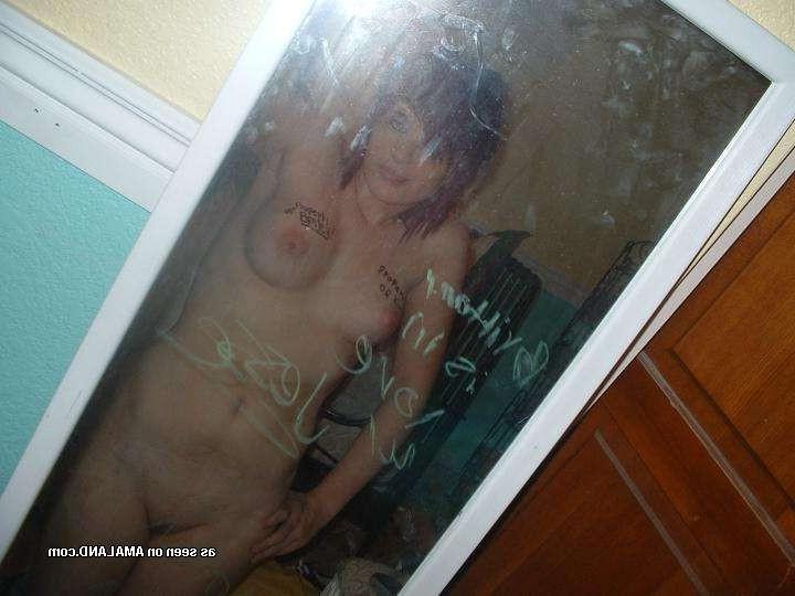 15P Amateur teen exhbitionist girlfriends self shooting in mirrors