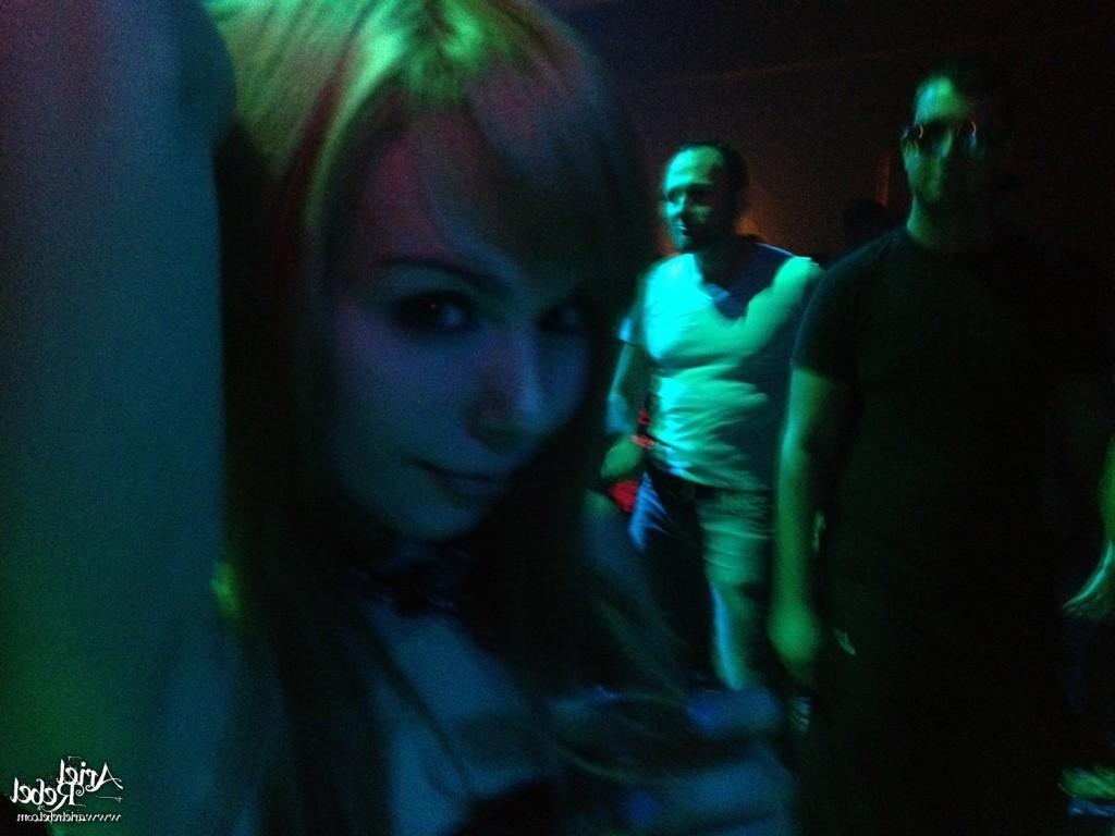 16P Cute amateur teen selfshots