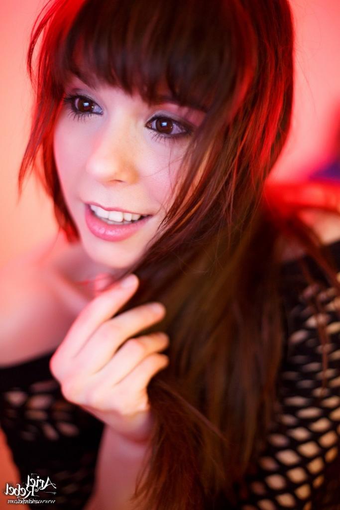 16P Cute amateur teen selfshots